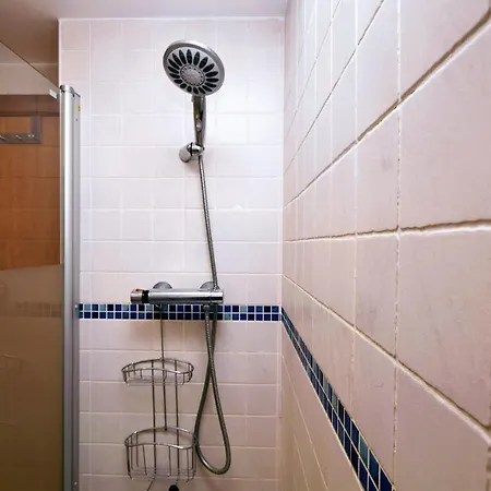 Apartament Gicd Robles *